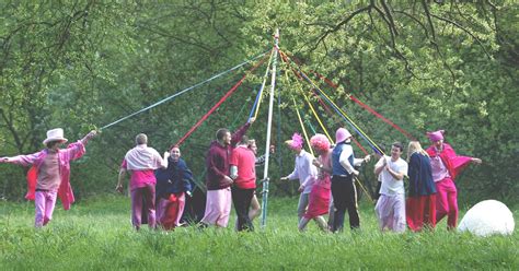 May Day Pagan Celebrations: Dancing around the Maypole